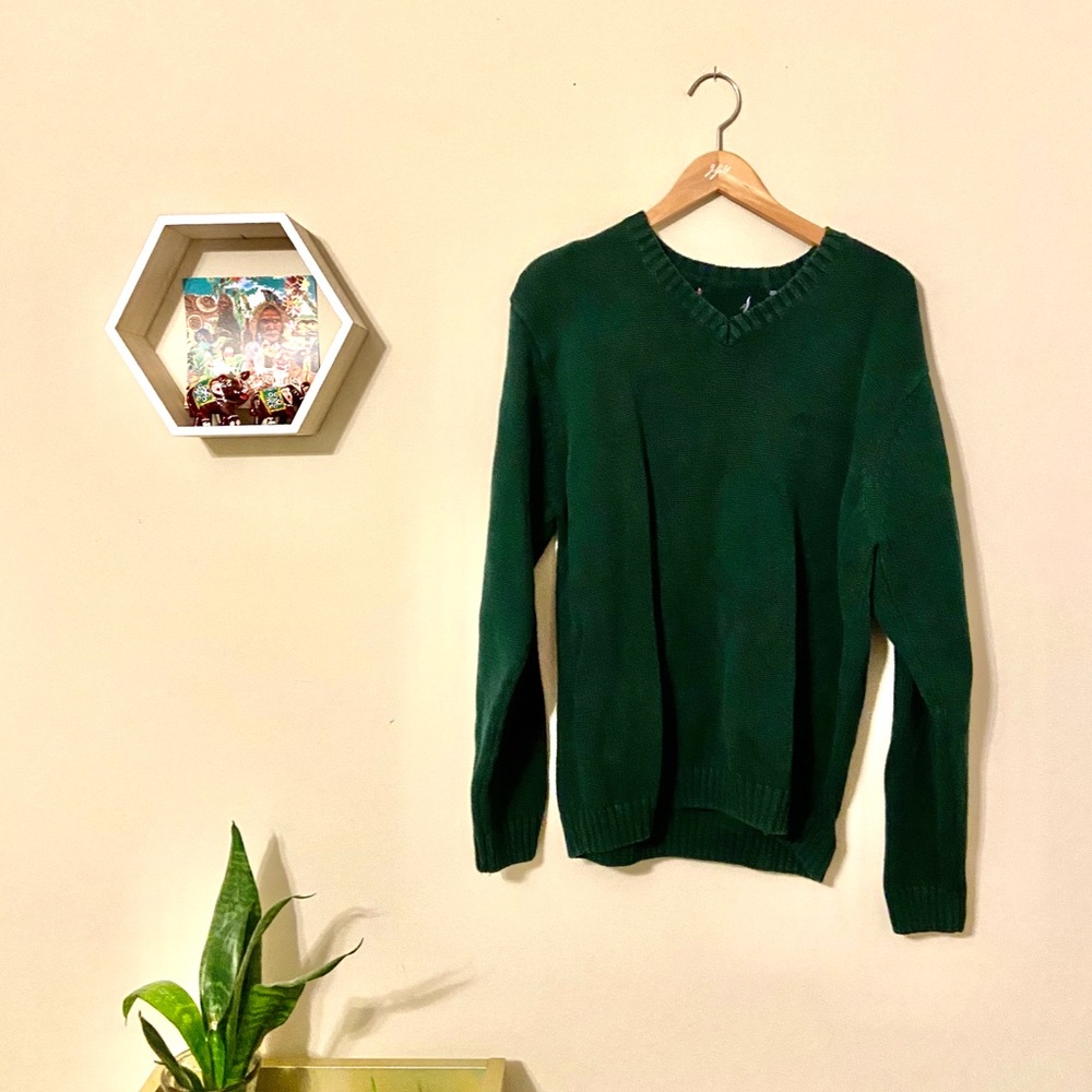 Chaps forest green v neck %100 cotton sweater